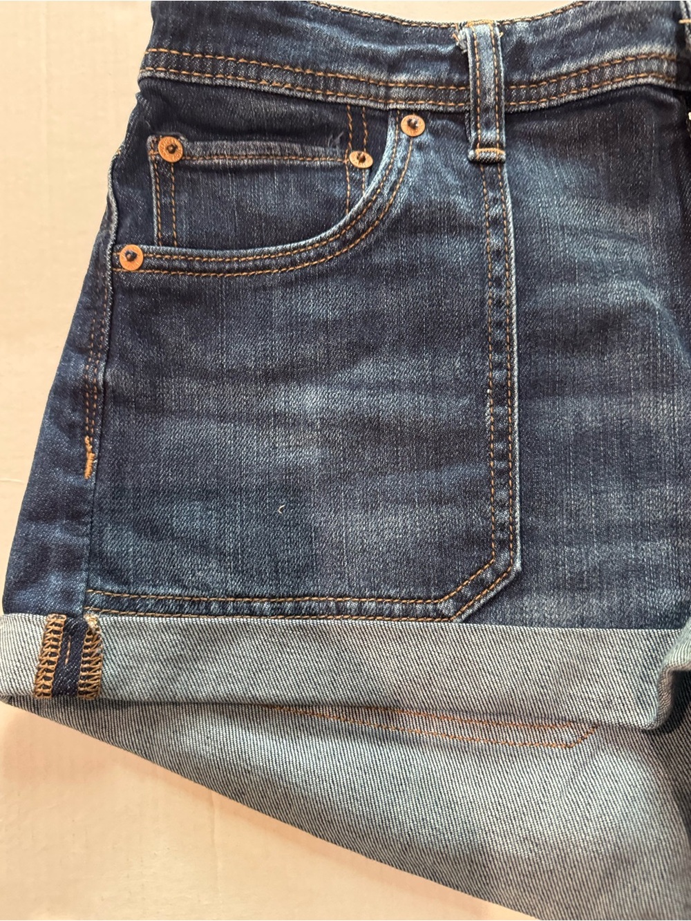 American Eagle Dark Wash Denim Rolled-Hem Shorts Sz6 NWT - Picture 2 of 9